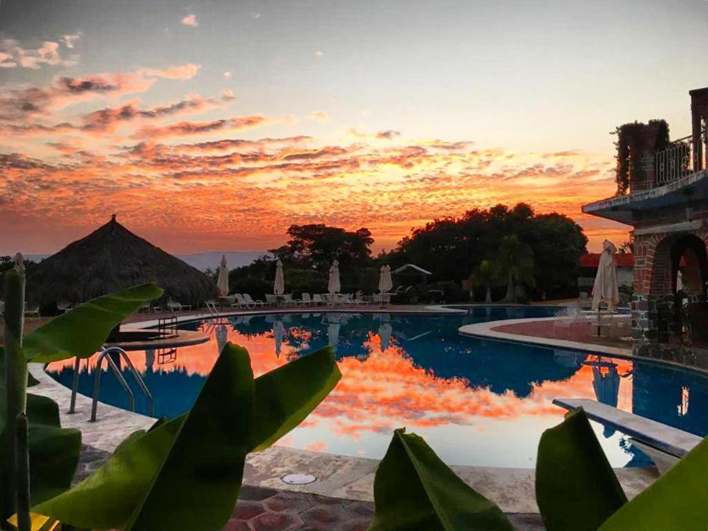 Mama Chuy Hotel & Villas San Juan Cosalá 외부 사진
