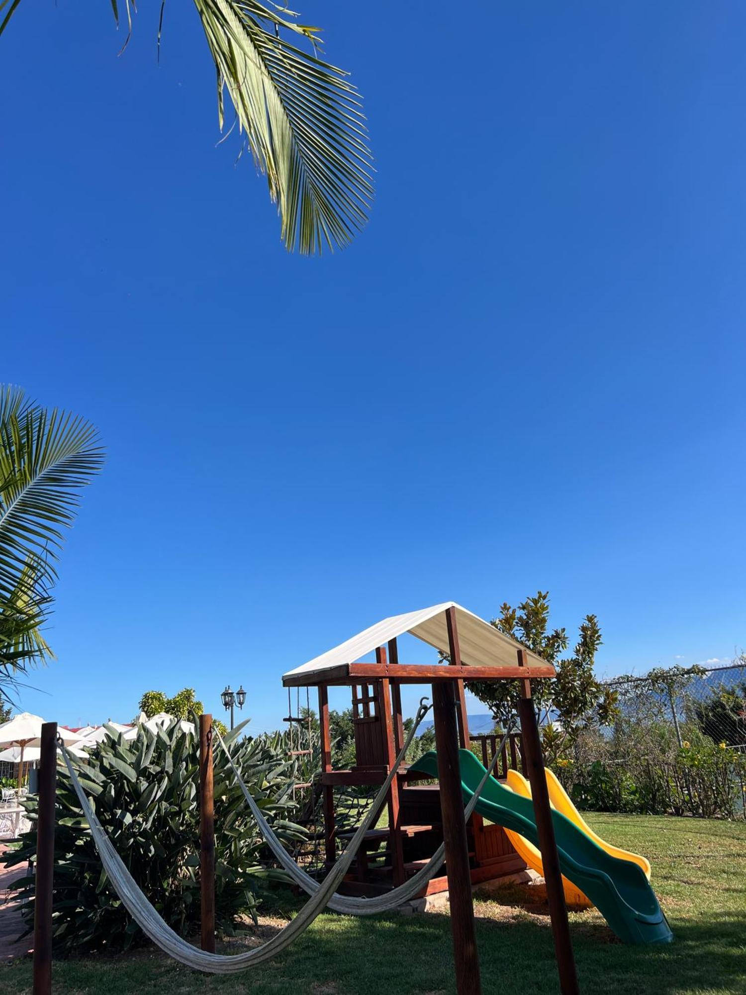 Mama Chuy Hotel & Villas San Juan Cosalá 외부 사진