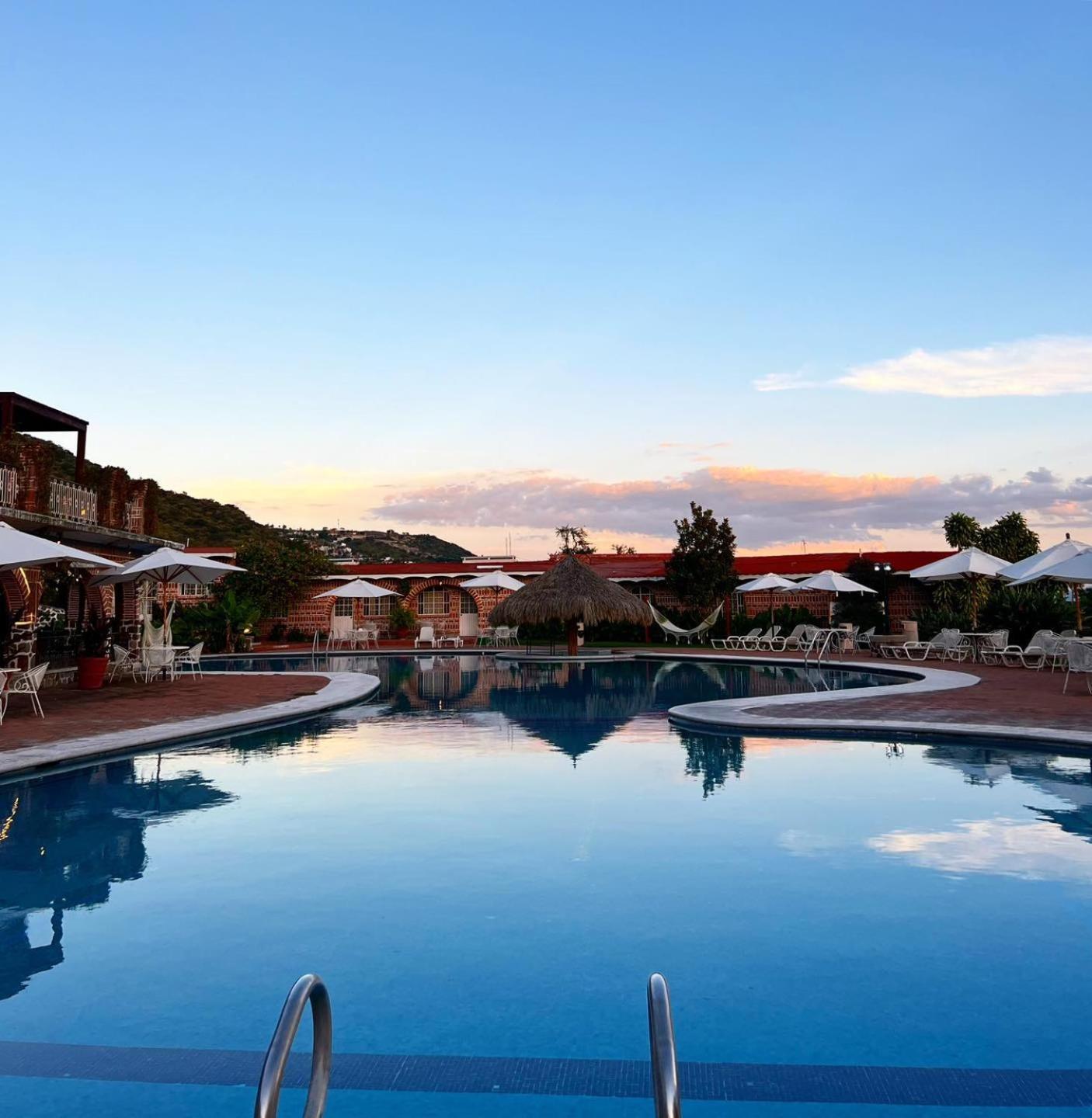 Mama Chuy Hotel & Villas San Juan Cosalá 외부 사진