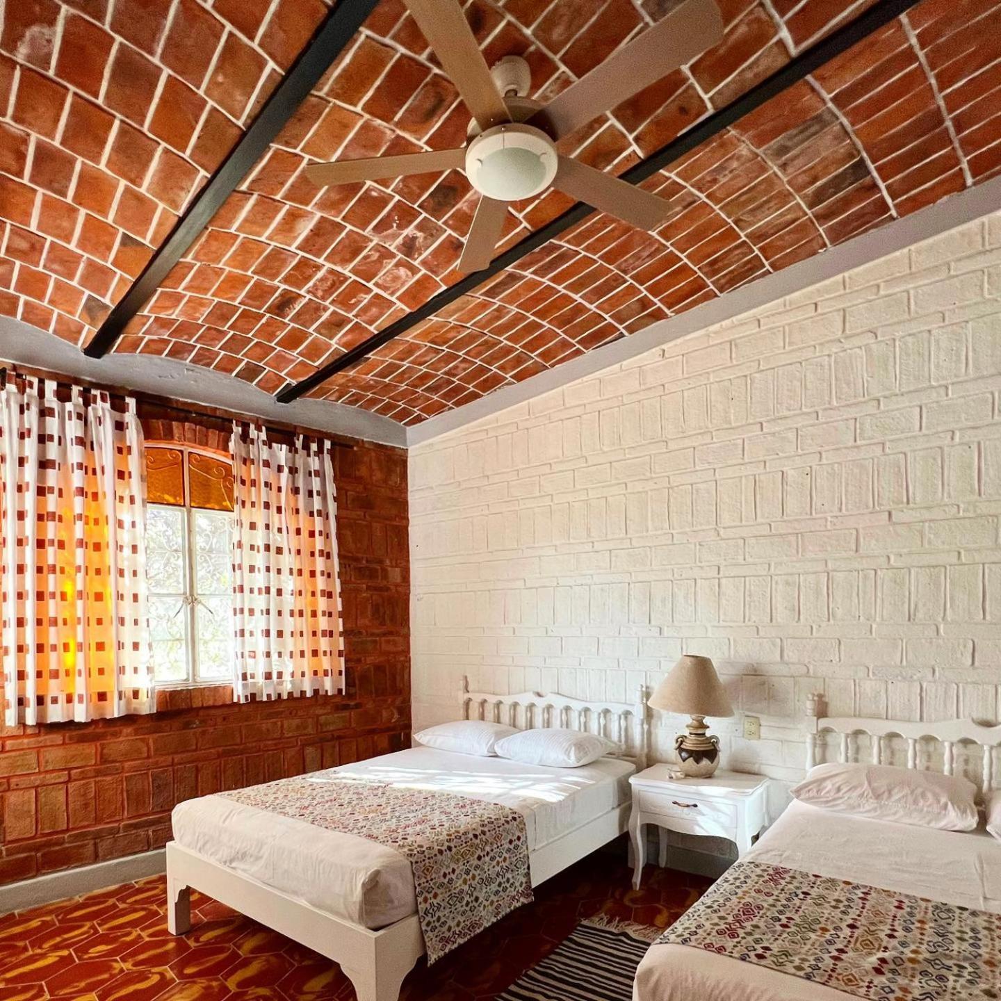 Mama Chuy Hotel & Villas San Juan Cosalá 외부 사진